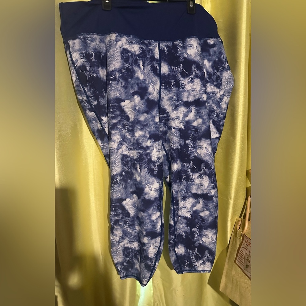 Torrid capri leggings women size 5x excellent condition